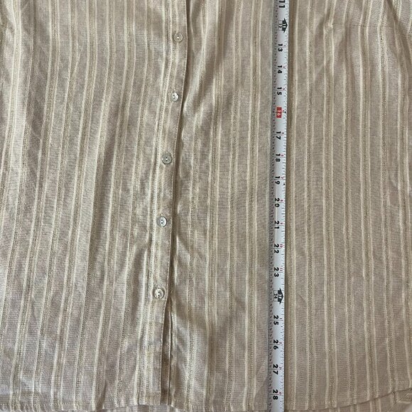 Jones & CO. Women's dress shirt with long sleeves size 1X. Made in Indonesia. - Picture 4 of 9